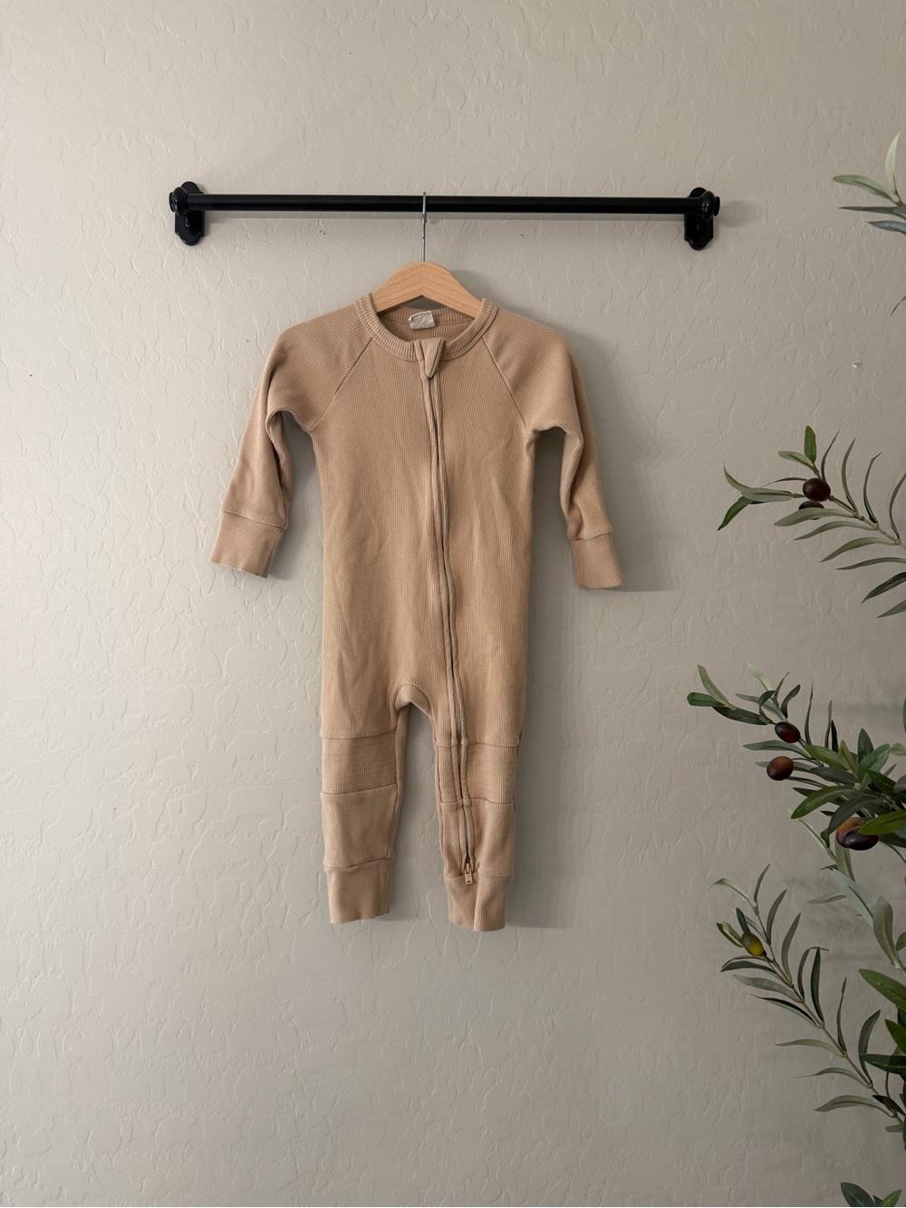 Goumi Ribbed Beige Sleeper Pajamas